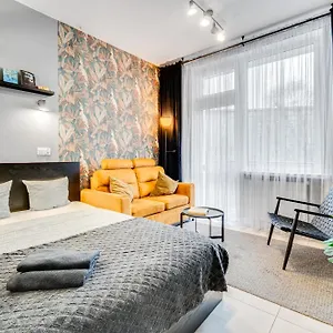 https://papuga-apartment-700m-main-square-self-check-in-24h.hotelswroclaw.com